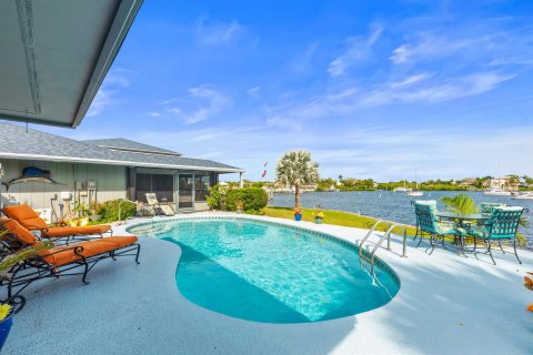 Villa ou maison à vendre à Stuart, Floride: 5 chambres, 333.98 m2 № 977000 - photo 6