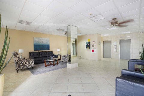 Condo in Fort Lauderdale, Florida, 2 bedrooms  № 977045 - photo 6