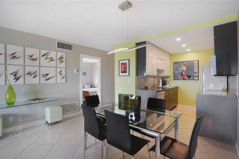 Condo in Fort Lauderdale, Florida, 2 bedrooms  № 977045 - photo 26