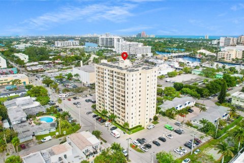 Condo in Fort Lauderdale, Florida, 2 bedrooms  № 977045 - photo 2