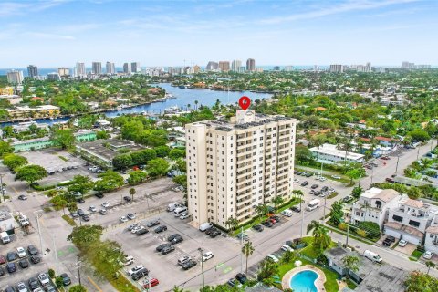 Condo in Fort Lauderdale, Florida, 2 bedrooms  № 977045 - photo 3