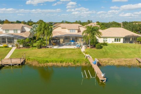 Villa ou maison à vendre à Kissimmee, Floride: 5 chambres, 312.06 m2 № 1297366 - photo 4