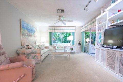 Copropriété à vendre à New Port Richey, Floride: 2 chambres, 119.66 m2 № 1320135 - photo 12