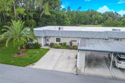 Copropriété à vendre à New Port Richey, Floride: 2 chambres, 119.66 m2 № 1320135 - photo 2