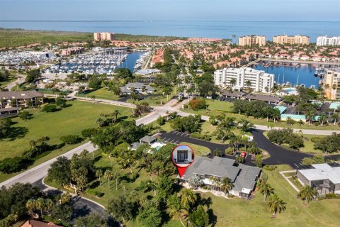 Copropriété à vendre à Punta Gorda, Floride: 2 chambres, 129.97 m2 № 1320072 - photo 2