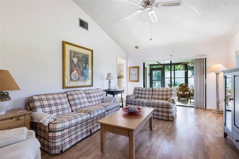 Copropriété à vendre à Punta Gorda, Floride: 2 chambres, 129.97 m2 № 1320072 - photo 4