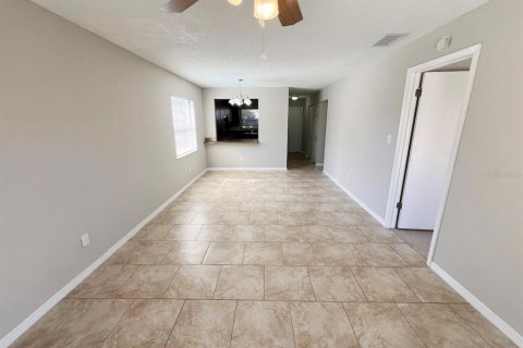 Duplex à vendre à Orlando, Floride: 2 chambres, 91.04 m2 № 1427111 - photo 9