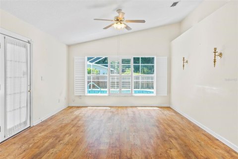 House in Edgewater, Florida 3 bedrooms, 137.4 sq.m. № 1322984 - photo 4