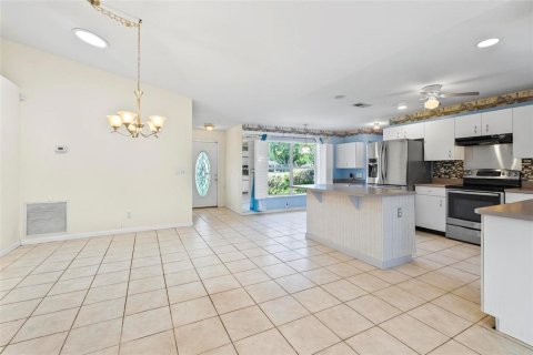 House in Edgewater, Florida 3 bedrooms, 137.4 sq.m. № 1322984 - photo 3