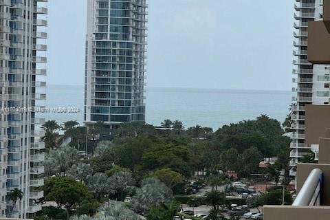 Condominio en venta en Sunny Isles Beach, Florida, 2 dormitorios, 100.98 m2 № 1398089 - foto 5