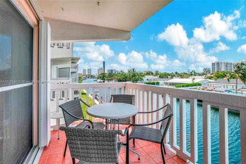 Copropriété à vendre à Hallandale Beach, Floride: 1 chambre, 65.03 m2 № 1288875 - photo 4