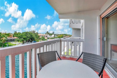 Condo in Hallandale Beach, Florida, 1 bedroom  № 1288875 - photo 5