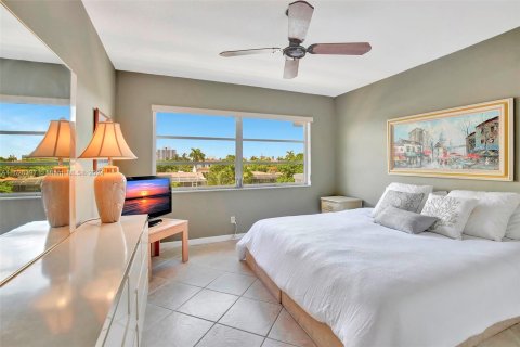 Copropriété à vendre à Hallandale Beach, Floride: 1 chambre, 65.03 m2 № 1288875 - photo 13