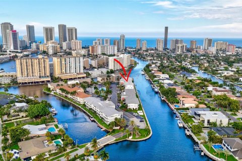 Condominio en venta en Hallandale Beach, Florida, 1 dormitorio, 65.03 m2 № 1288875 - foto 26