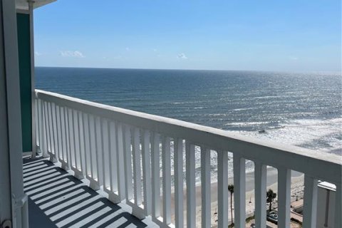 Condominio en venta en Daytona Beach, Florida, 1 dormitorio, 61.78 m2 № 1382450 - foto 3