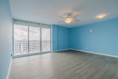 Condominio en venta en Daytona Beach, Florida, 1 dormitorio, 61.78 m2 № 1382450 - foto 11