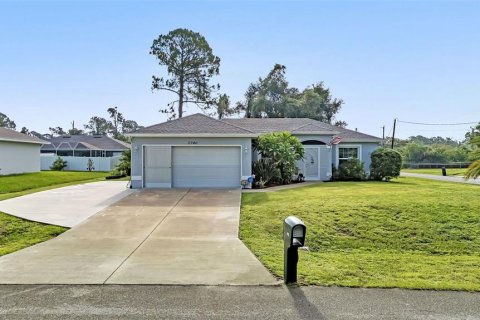 Villa ou maison à vendre à North Port, Floride: 3 chambres, 116.31 m2 № 1315307 - photo 2