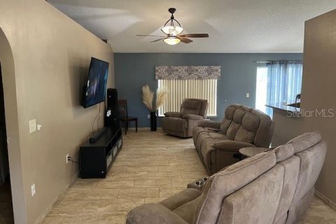 Casa en venta en Kissimmee, Florida, 4 dormitorios, 158.31 m2 № 1315268 - foto 4