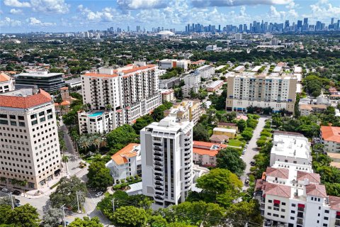 Copropriété à vendre à Coral Gables, Floride: 2 chambres, 89.19 m2 № 1377365 - photo 23