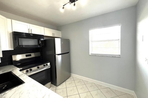 Condo in Boynton Beach, Florida, 1 bedroom  № 1135490 - photo 16