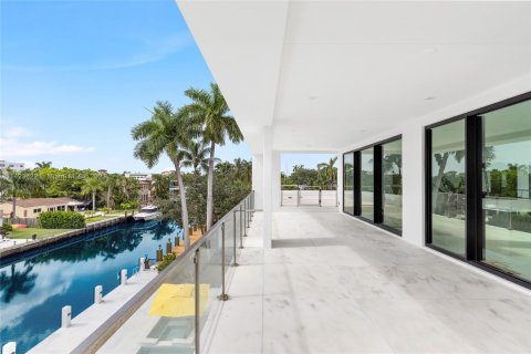 Casa en venta en Fort Lauderdale, Florida, 8 dormitorios, 824.97 m2 № 628967 - foto 24