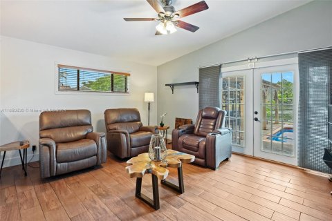 Casa en venta en Sunrise, Florida, 3 dormitorios, 160.81 m2 № 1333269 - foto 5