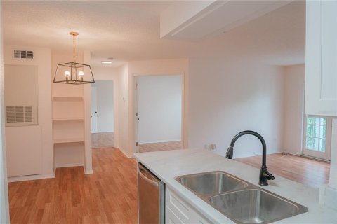 Condominio en venta en Orlando, Florida, 2 dormitorios, 75.25 m2 № 1366519 - foto 10