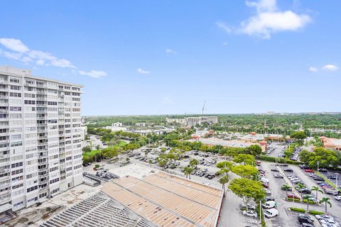 Condo in Aventura, Florida, 2 bedrooms  № 742061 - photo 30