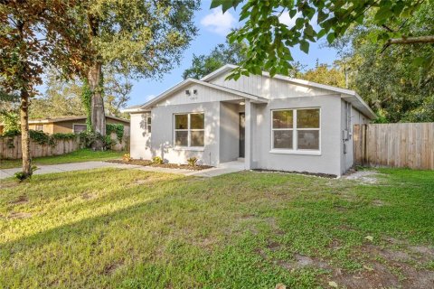 House in Tampa, Florida 3 bedrooms, 128.02 sq.m. № 1369408 - photo 9