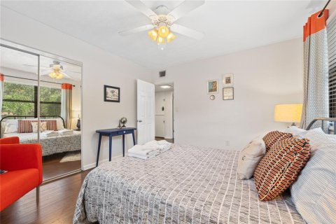 Condo in Orlando, Florida, 2 bedrooms  № 1369409 - photo 6