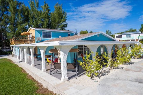 Villa ou maison à vendre à Marathon, Floride: 3 chambres, 185.34 m2 № 1291660 - photo 5