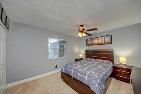 Condo in Palm Beach Gardens, Florida, 2 bedrooms  № 1100767 - photo 5