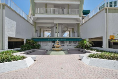 Copropriété à vendre à Pompano Beach, Floride: 2 chambres, 104.52 m2 № 1100765 - photo 11