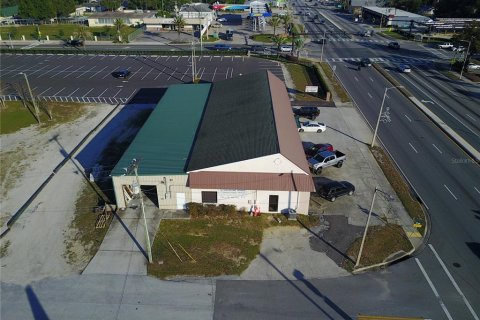 Commercial property in Auburndale, Florida 694.91 sq.m. № 966834 - photo 22