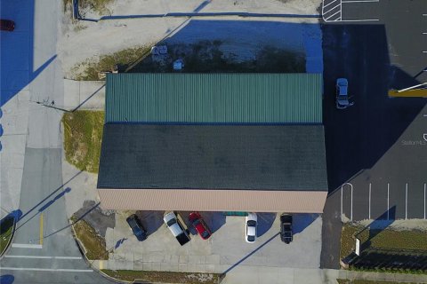 Commercial property in Auburndale, Florida 694.91 sq.m. № 966834 - photo 23