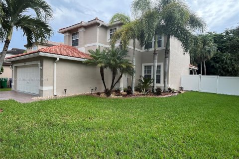 Casa en venta en Miramar, Florida, 4 dormitorios, 209.96 m2 № 1389641 - foto 1