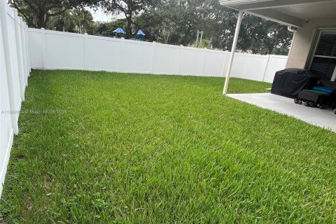 House in Miramar, Florida 4 bedrooms, 209.96 sq.m. № 1389641 - photo 25