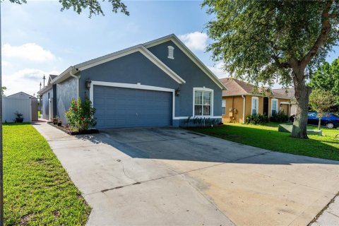 House in Davenport, Florida 3 bedrooms, 121.7 sq.m. № 1264862 - photo 1