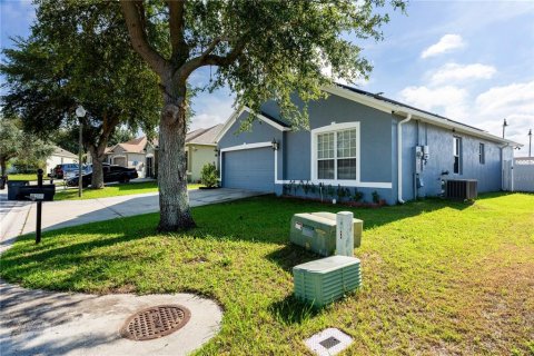 House in Davenport, Florida 3 bedrooms, 121.7 sq.m. № 1264862 - photo 2