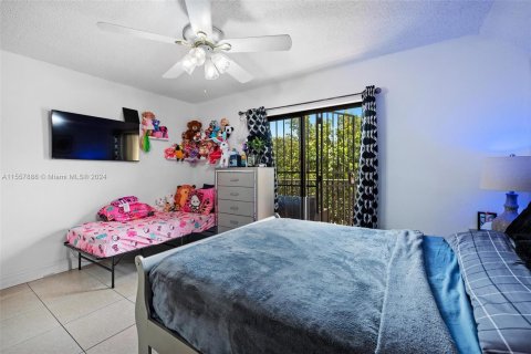 Купить кондоминиум в Хайалиа, Флорида 2 спальни, 82.5м2, № 1095790 - фото 23