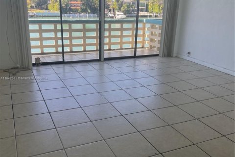 Condominio en venta en Miami Beach, Florida № 1321217 - foto 4