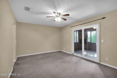 House in Jacksonville, Florida 3 bedrooms, 128.95 sq.m. № 817942 - photo 8