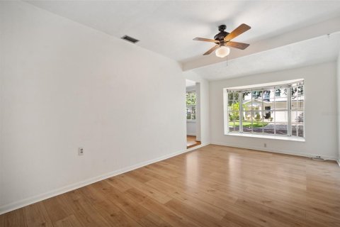 House in Tampa, Florida 2 bedrooms, 106.56 sq.m. № 1426753 - photo 6