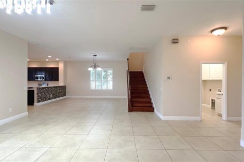 Casa en venta en Oxford, Florida, 6 dormitorios, 403.94 m2 № 1398809 - foto 12