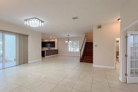 Casa en venta en Oxford, Florida, 6 dormitorios, 403.94 m2 № 1398809 - foto 7