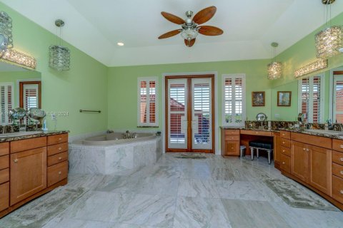 Villa ou maison à vendre à Punta Gorda, Floride: 7 chambres № 1220760 - photo 29