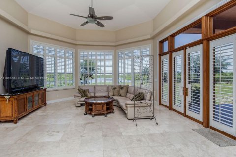 Villa ou maison à vendre à Punta Gorda, Floride: 7 chambres № 1220760 - photo 10