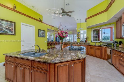 Villa ou maison à vendre à Punta Gorda, Floride: 7 chambres № 1220760 - photo 6