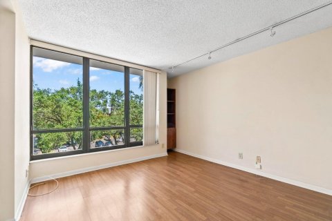 Condo in Boca Raton, Florida, 2 bedrooms  № 1221544 - photo 20