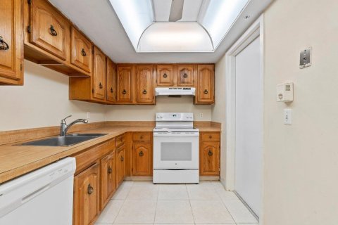 Condo in Boca Raton, Florida, 2 bedrooms  № 1221544 - photo 27